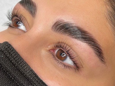 Lashes & Brows